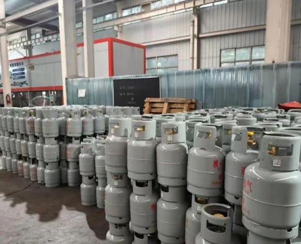 Um fabricante semelhante comprou nossos cilindros de GLP de 5 kg
